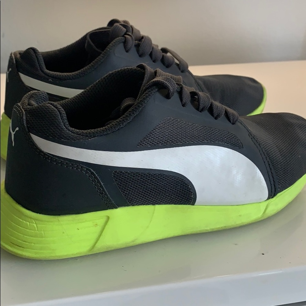 Puma shoes - Picture 4 of 6